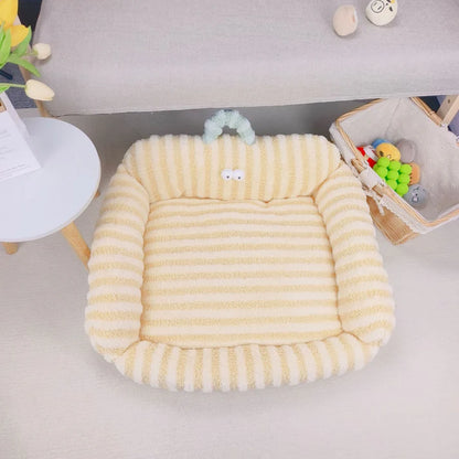 Big Eye Cozy Striped Pet Bed - The Zoo Mart
